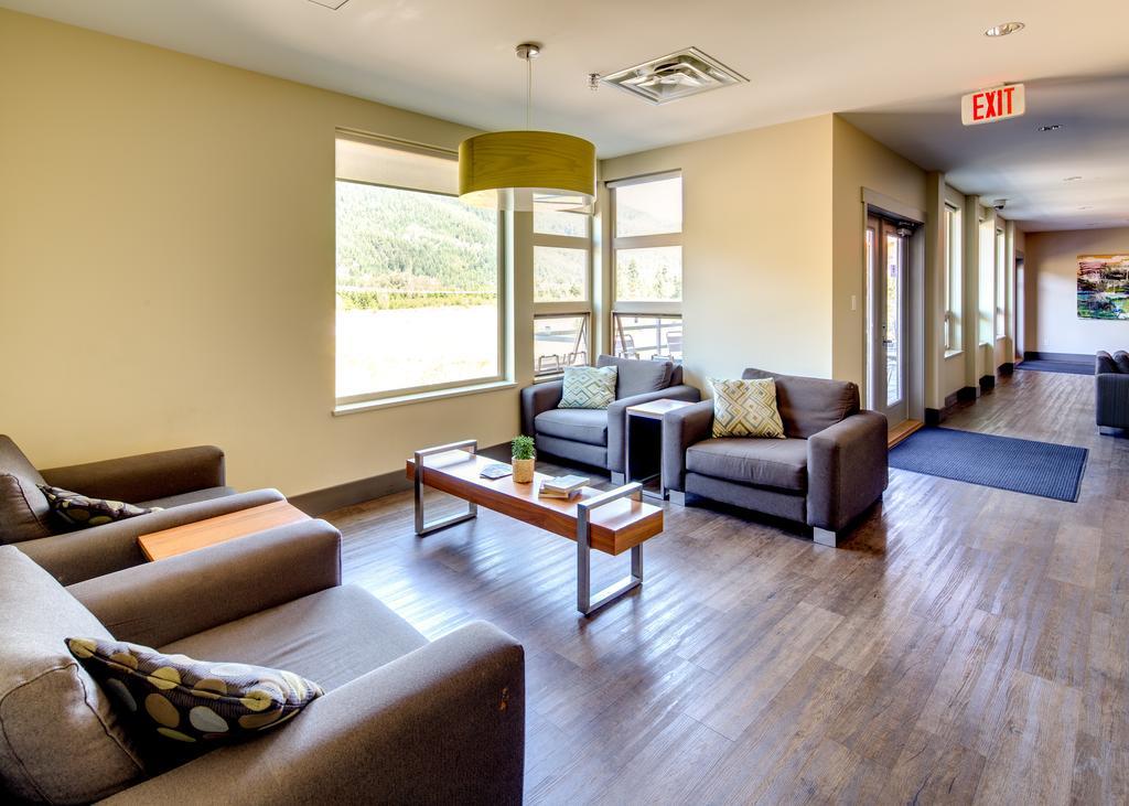 Hi Whistler - Hostel Exterior photo
